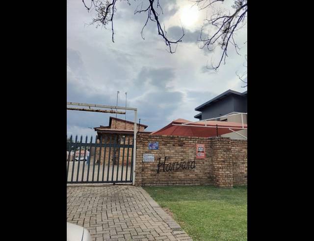 1 BEDROOM PROPERTY TO RENT IN KANNONIERS PARK